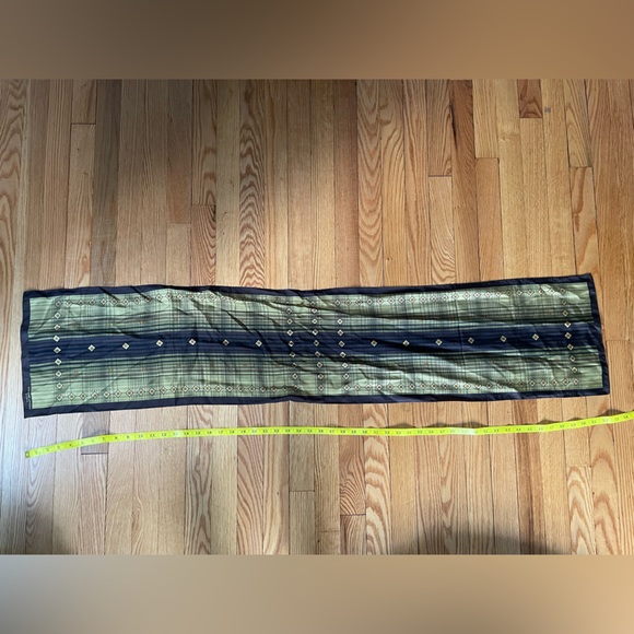 Adrienne Landau Studio Scarf - Picture 5 of 5